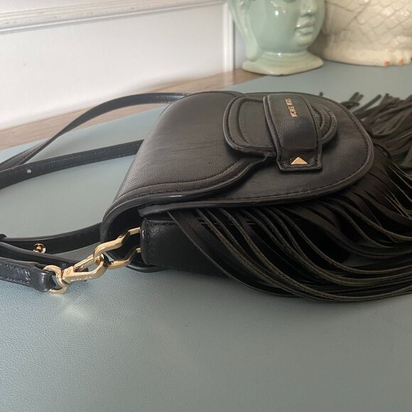 Michael Kors Cary Small Fringed Leather Crossbody Saddle Bag - Picture 5 of 13